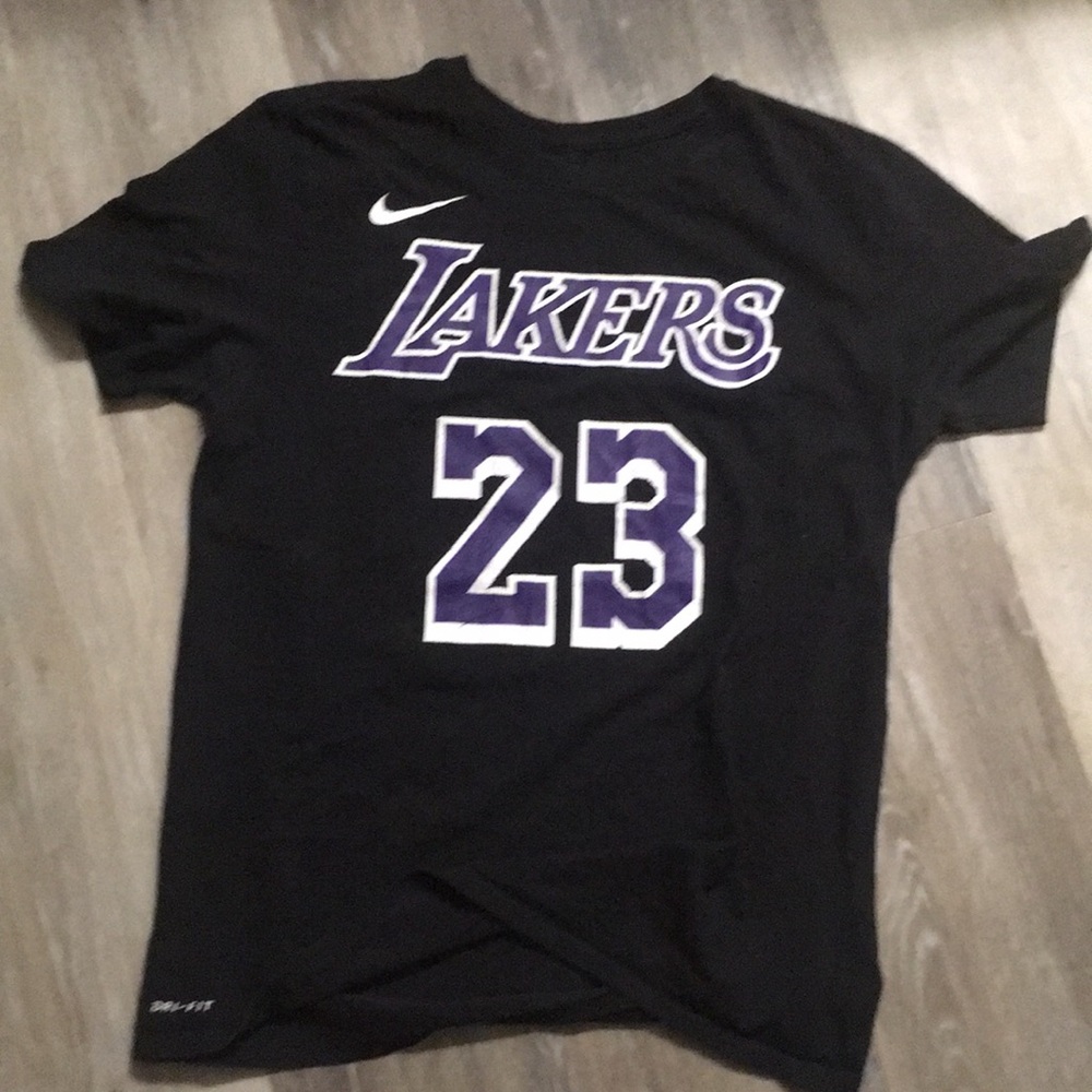 Nike tee x Lakers x Lebron sz L